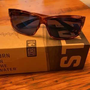 Costa Del Mar Cut sunglasses